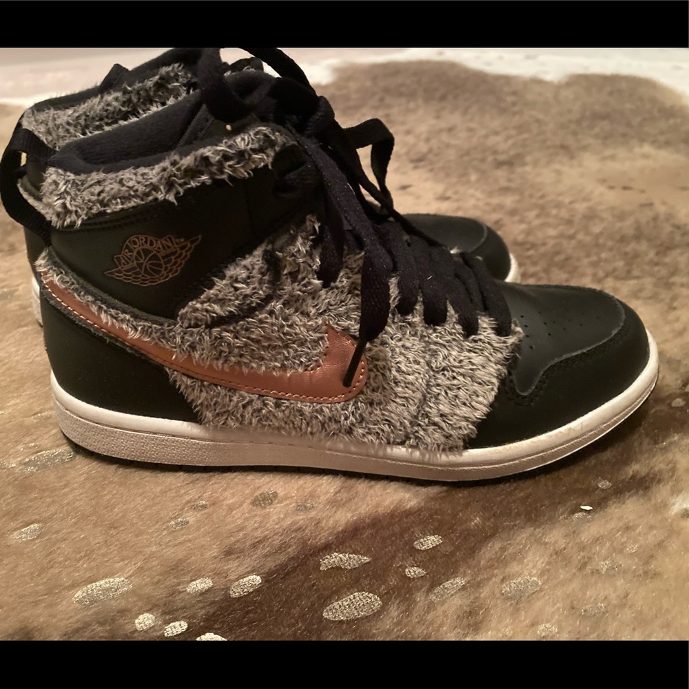 Nike Air Jordan 1 Retro High Girls